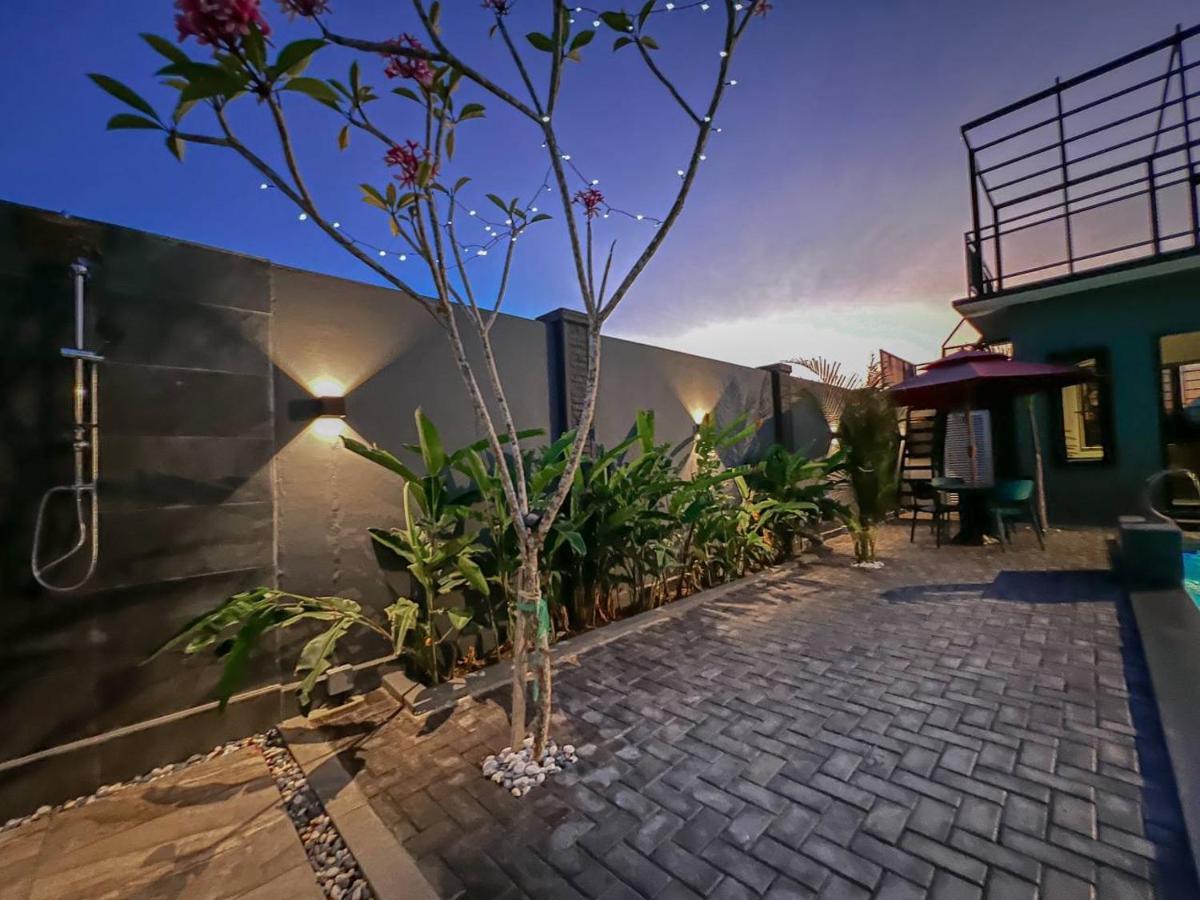 The Luxury Villa -Private Pool- Pantai Cenang  Exterior foto